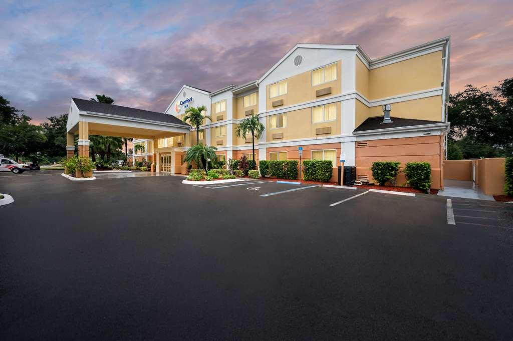 Comfort Inn Fort Myers Northeast Esterno foto