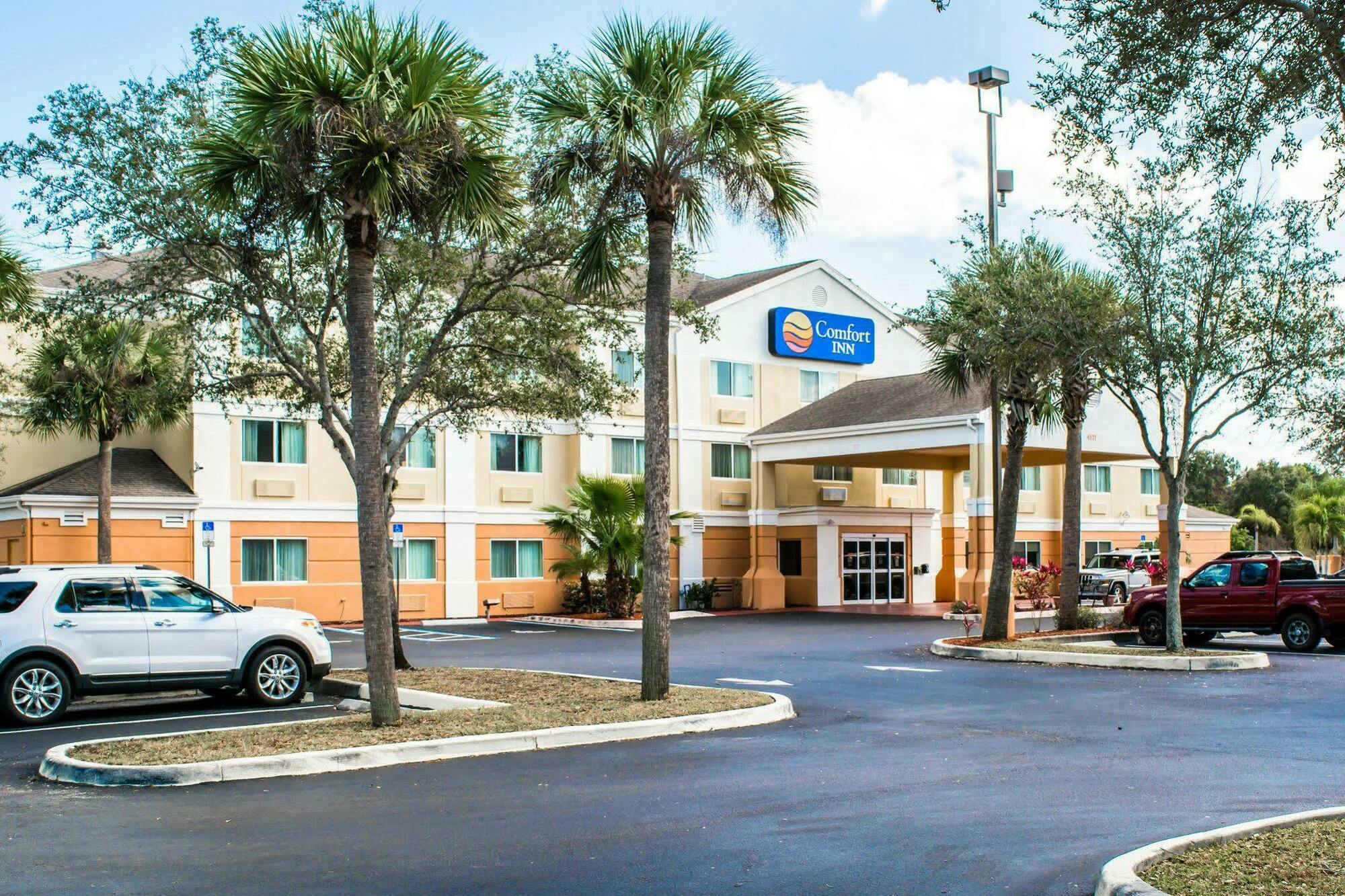 Comfort Inn Fort Myers Northeast Esterno foto